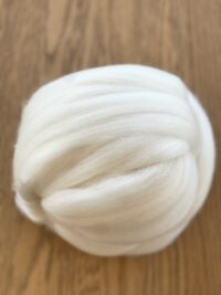 Merino felting wool roving natural white